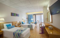   Cavo Maris Beach 4*  12