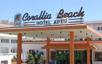   Corallia Beach Hotel Apts 3*  10