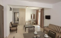 Petrosana Hotel 3*  5