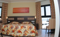   Livadhiotis City Hotel 3*  13