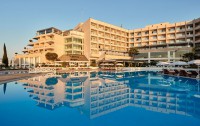   Grecian Park Hotel 5*  1