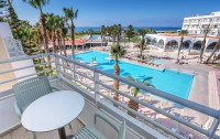   Louis Phaethon Beach 4*  6