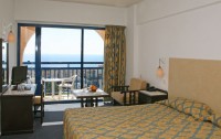   Navarria Hotel 3*  13