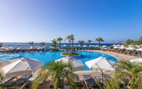   The Royal Apollonia 5*  7