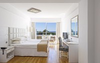   Grecian Sands Hotel 4*  11