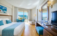   Golden Bay Beach Hotel 5*  5