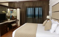   Palm Beach Hotel 4*  7