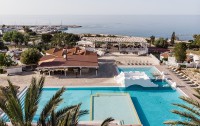   Latchi Family Resort 4*  6