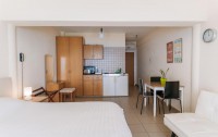   Vrachia Hotel Apts (adults Only) 4*  11