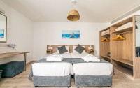   Golden Star Beach Hotel Apts 4*  5