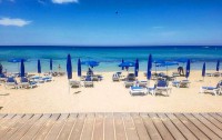   Golden Star Beach Hotel Apts 4*  8