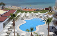   Golden Star Beach Hotel Apts 4*  10