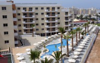   Golden Star Beach Hotel Apts 4*  11