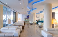   Vrissaki Beach Hotel 4*  9