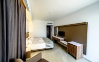 Eleana Hotel 4*  2