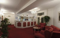   Ea Hotel Esplanade 3*  10