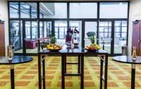   Marriott Courtyard Prague Airport 4*  6