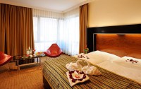   Grand Majestic Plaza 4*  20