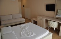   Coral Hotel & Resort 4*  18