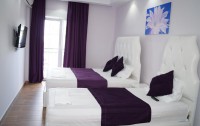   Flower Residence 4*  6