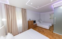   Aler Grand Hotel Vlera 5*  3