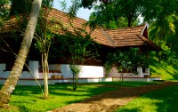   The Travancore Heritage 4*  12