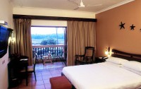 Lazylagoon Sarovar Portico Suites 4*  3