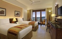 Double Tree By Hilton 5*  4