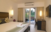   Royal Orchid Beach Resort & Spa 5*  8