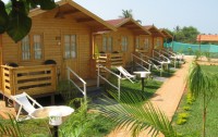   Mist Goa Beach House 3*  8