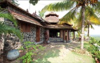   Somatheeram Ayurvedic Health Resort 3*  11