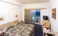   Belvedere Beach Hotel 4*  20