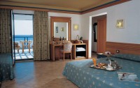 Amilia Mare Family Resort 5*  4