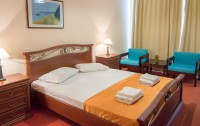   Alexandros Hotel 4*  6