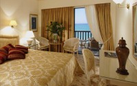   Aquila Rithymna Beach Hotel 5*  8