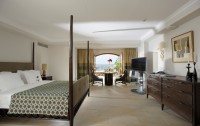   Creta Maris Beach Resort 5*  10