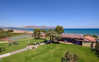   Vantaris Beach Hotel 4*  9