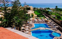   Vantaris Beach Hotel 4*  15