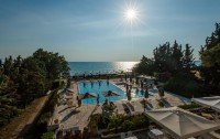   Kassandra Mare Hotel 4*  24