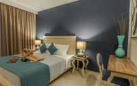   Kassandra Mare Hotel 4*  8