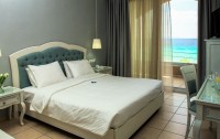   Antigoni Beach Hotel & Suites 4*  18