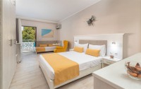   Porfi Beach Hotel 3*+  6