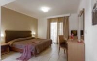 Lagomandra Beach & Suites 4*  3