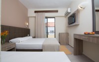   Sunrise Hotel 3*  15