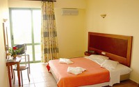 Minos Village Karteros Hotel 3*  5