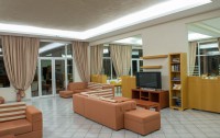   Aethria Hotel 3*  9