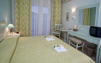   Timoleon Hotel 3*+  25