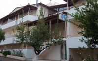   Agios Sostis Hotel APT 2*  11