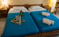   Agios Sostis Hotel APT 2*  12