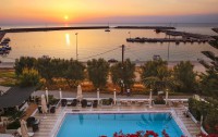   Kyparissia Beach Hotel 3*+  16